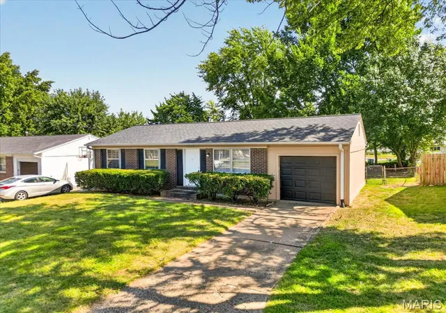 Single family home for sale at 2428 Golfway Dr, Saint Charles, MO 63301 | MLS# MIS26053215