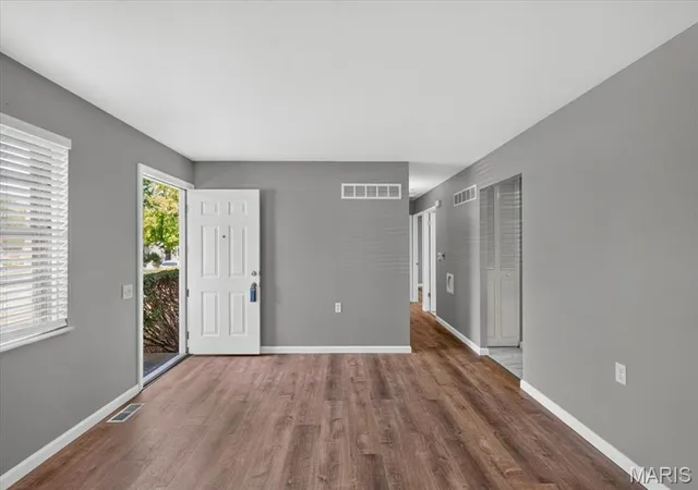 Photo 2 of Single family home for sale at 2428 Golfway Dr, Saint Charles, MO 63301 | MLS# MIS26053215 | Listing updated on 2026-09-19