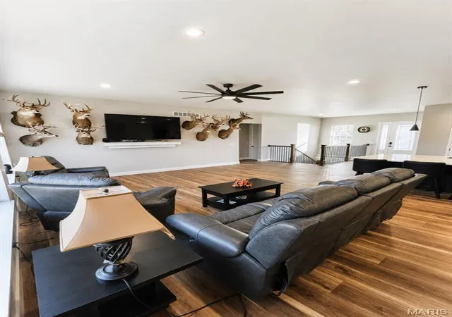 Photo 3 of Single family home for sale at 215 Rugged Acres, Defiance, MO 63341 | MLS# MIS26053227 | Listing updated on 2026-10-08