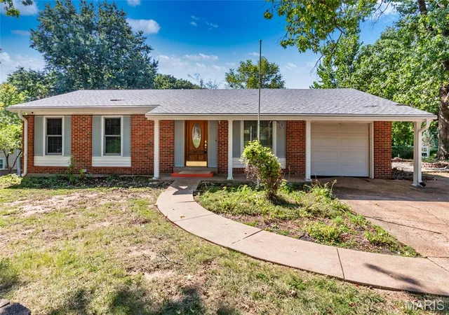 1st image of 2614 Baltusrol Dr, St Louis, MO 63129 | MLS# MIS26053235