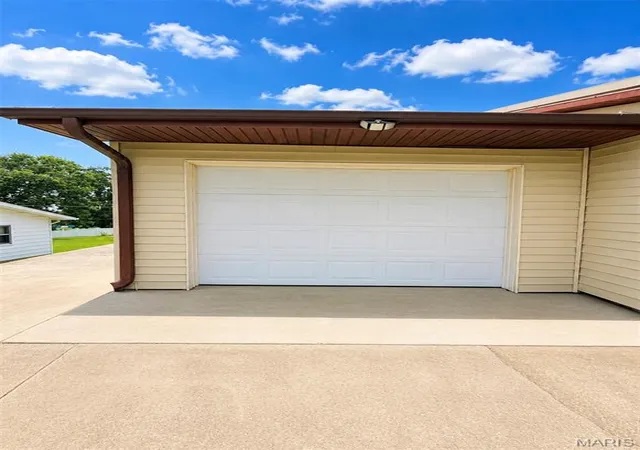 Photo 4 of Single family home for sale at 810 S School St, Desloge, MO 63601 | MLS# MIS26053240 | Listing updated on 2026-09-07