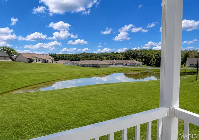 Photo 2 of Single family home for sale at 427 Cloverleaf Dr, Washington, MO 63090 | MLS# MIS26053245 | Listing updated on 2026-09-03