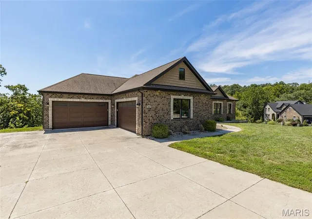 3rd image of 3608 Mountain View Trl, Imperial, MO 63052 | MLS# MIS26053262