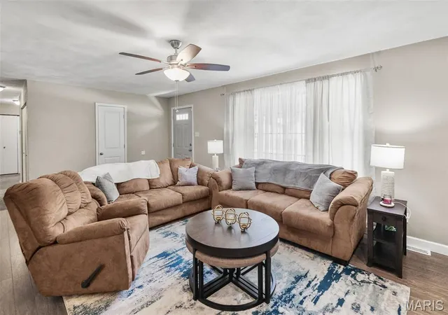 Photo 3 of Single family home for sale at 121 Turnbridge Dr, Swansea, IL 62226 | MLS# MIS26053277 | Listing updated on 2026-09-08