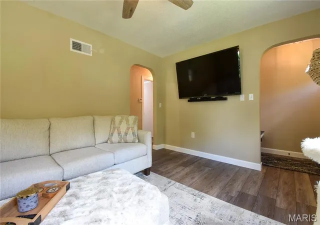 5th image of 218 Adams St, Edwardsville, IL 62025 | MLS# MIS26053290