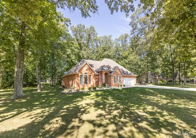 Photo 2 of Single family home for sale at 6437 Timber Lane Dr, Mascoutah, IL 62258 | MLS# MIS26053304 | Listing updated on 2026-09-22