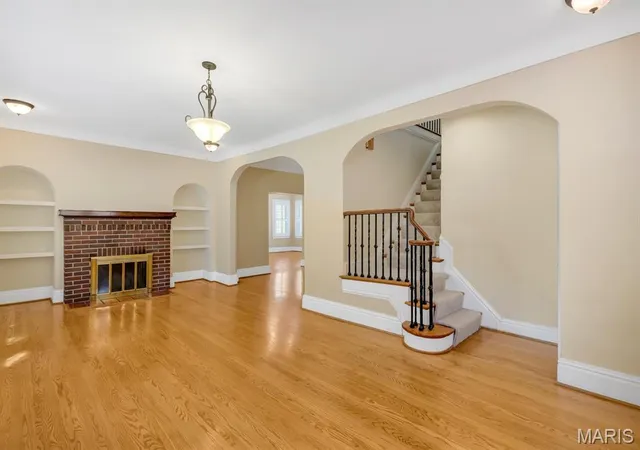 3rd image of 7279 Forsyth Blvd, Saint Louis, MO 63105 | MLS# MIS26053309