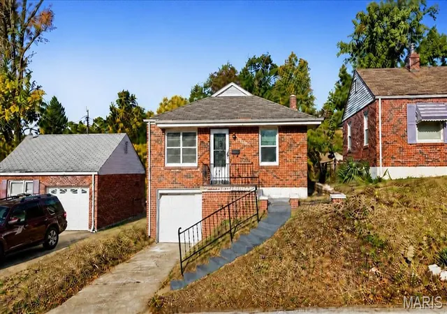 Photo 1 of Single family home for sale at 4707 Roxie St, St Louis, MO 63121 | MLS# MIS26053315 | Listing updated on 2026-10-28