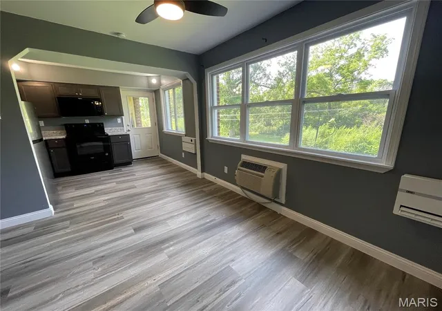 Photo 4 of Condo for sale at 7559 Hazelcrest Dr #B, Hazelwood, MO 63042 | MLS# MIS26053317 | Listing updated on 2026-08-21