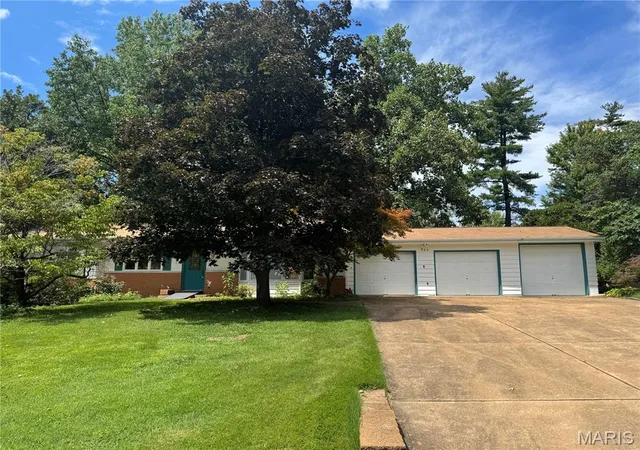 Photo 1 of Sale Pending at 247 Geremma Dr, Ballwin, MO 63011 | MLS# MIS26053324 | Listing updated on 2026-08-27
