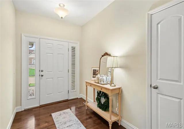 Photo 3 of Sale Pending at 1628 Beckham Ridge Ct, Saint Louis, MO 63146 | MLS# MIS26053327 | Listing updated on 2026-08-31