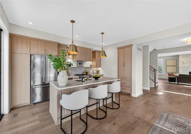 Photo 3 of Townhouse for sale at 9417 Olie Way Rd #28, Olivette, MO 63132 | MLS# MIS26053342 | Listing updated on 2026-09-14