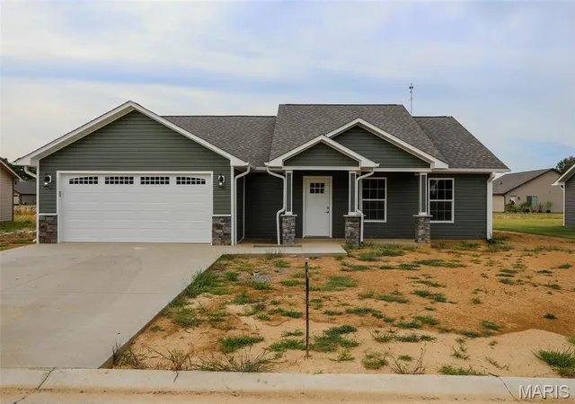 Photo 3 of Single family home for sale at 213 Gucci, Poplar Bluff, MO 63901 | MLS# MIS26053343 | Listing updated on 2026-08-19