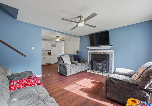 5th image of 2221 Country Wood Dr, Imperial, MO 63052 | MLS# MIS26053352