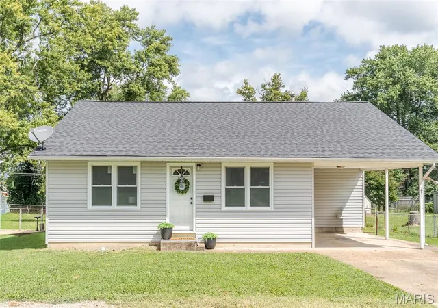 1st image of 611 Blair St, Sullivan, MO 63080 | MLS# MIS26053354