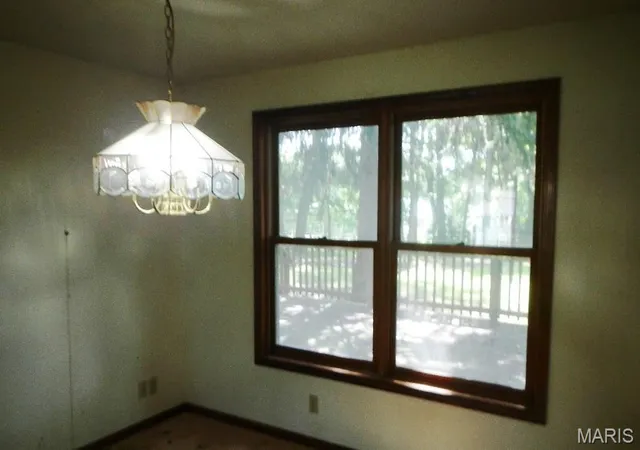 3rd image of 4140 Windmere Dr, Hannibal, MO 63401 | MLS# MIS26053355