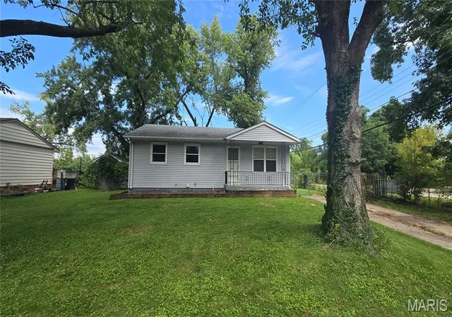 1st image of 4265 Marigold Dr, Granite City, IL 62040 | MLS# MIS26053356