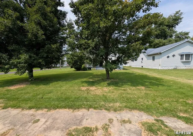 Photo 25 of Single family home for sale at 605 N Union St, Staunton, IL 62088 | MLS# MIS26053374 | Listing updated on 2026-08-18