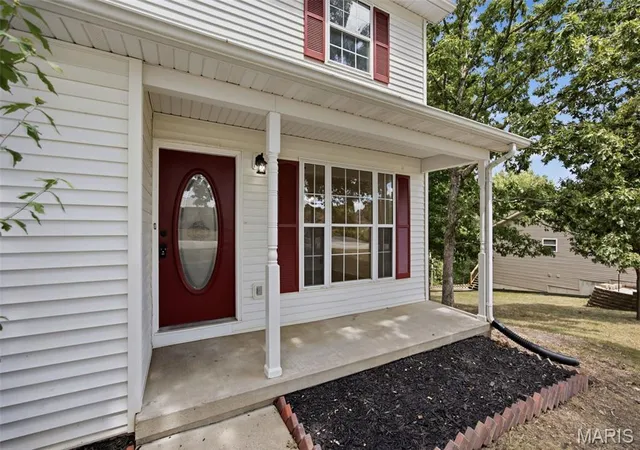 Photo 3 of Single family home for sale at 16475 Hardwood Ln, Saint Robert, MO 65584 | MLS# MIS26053381 | Listing updated on 2026-08-21
