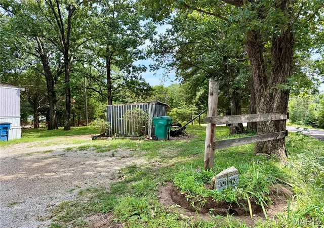 10th image of 14192 Klondike Rd, De Soto, MO 63020 | MLS# MIS26053386