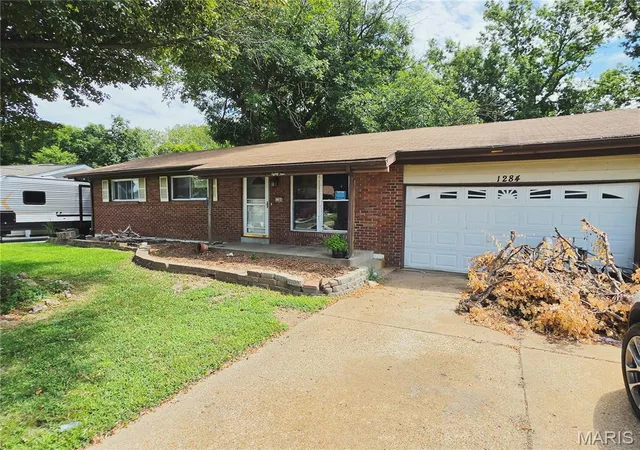 2nd image of 1284 Ballast Point Dr, Arnold, MO 63010 | MLS# MIS26053393