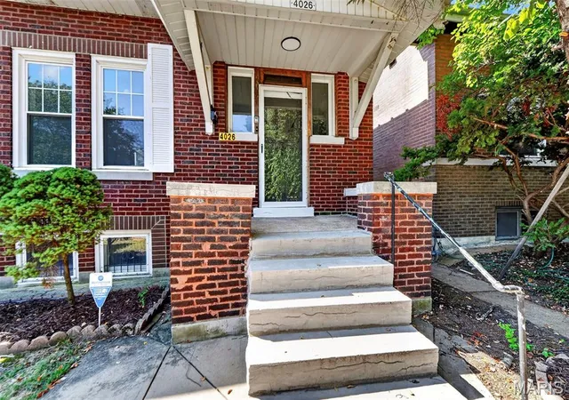 Photo 3 of Single family home for sale at 4026 Humphrey St, Saint Louis, MO 63116 | MLS# MIS26053400 | Listing updated on 2026-10-27