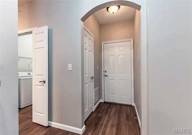 2nd image of 25 Kassebaum Ln #103, Saint Louis, MO 63129 | MLS# MIS26053409