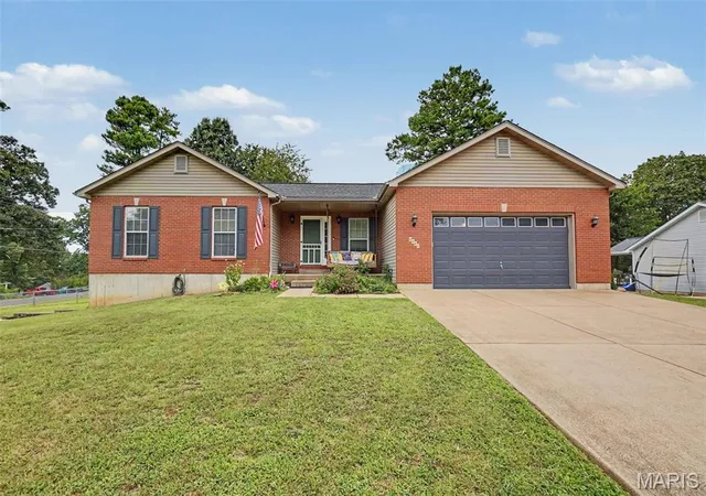 1st image of 4483 Mockingbird Ln, Hillsboro, MO 63050 | MLS# MIS26053428
