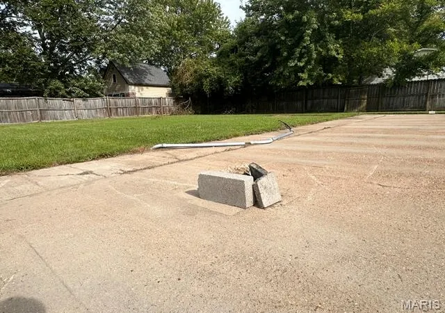 4th image of 1034 Thousand Pines Dr, Fenton, MO 63026 | MLS# MIS26053430