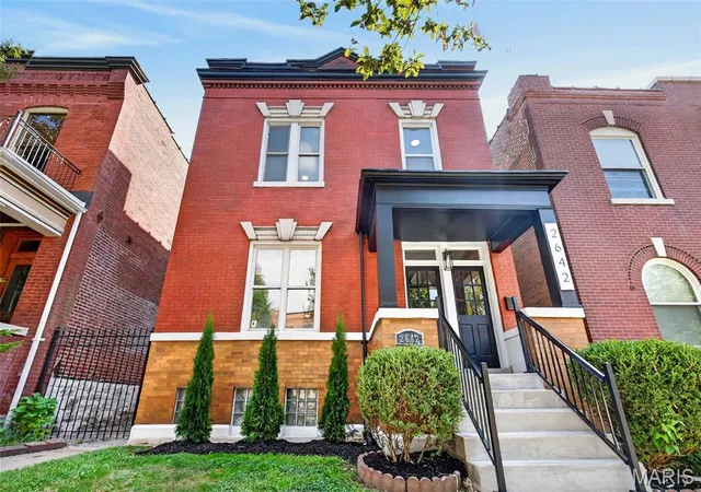 Single family home for sale at 2642 Accomac St, Saint Louis, MO 63104 | MLS# MIS26053437