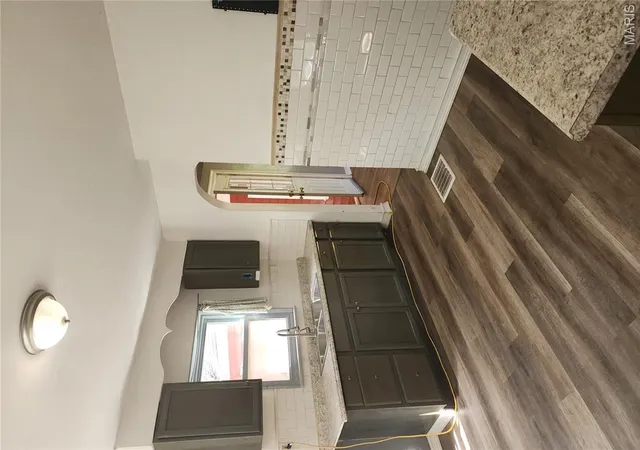 Photo 4 of Single family home for sale at 107 Bethel Mine Rd, Caseyville, IL 62232 | MLS# MIS26053440 | Listing updated on 2026-09-03