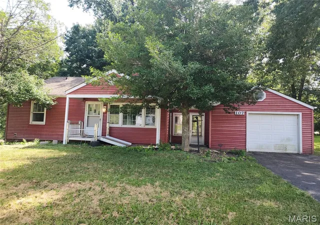 2nd image of 107 Bethel Mine Rd, Caseyville, IL 62232 | MLS# MIS26053440