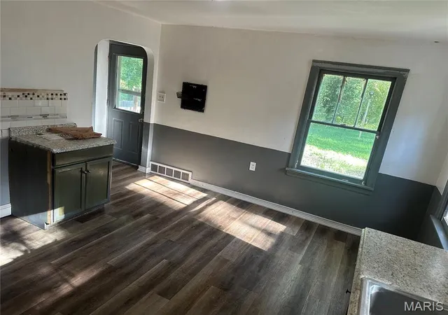 Photo 3 of Single family home for sale at 107 Bethel Mine Rd, Caseyville, IL 62232 | MLS# MIS26053440 | Listing updated on 2026-09-03