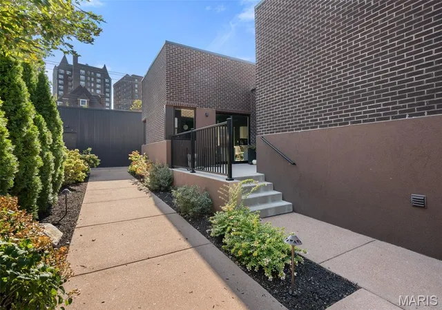 Photo 3 of Single family home for sale at 3738 Olive St, Saint Louis, MO 63108 | MLS# MIS26053447 | Listing updated on 2026-08-21