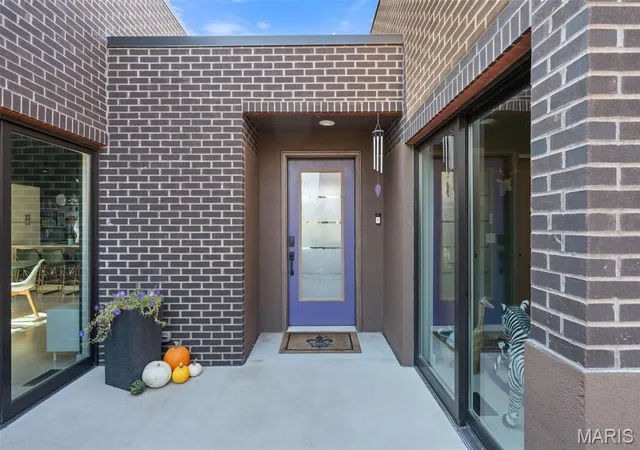 Photo 3 of Single family home for sale at 3738 Olive St, Saint Louis, MO 63108 | MLS# MIS26053447 | Listing updated on 2026-09-21