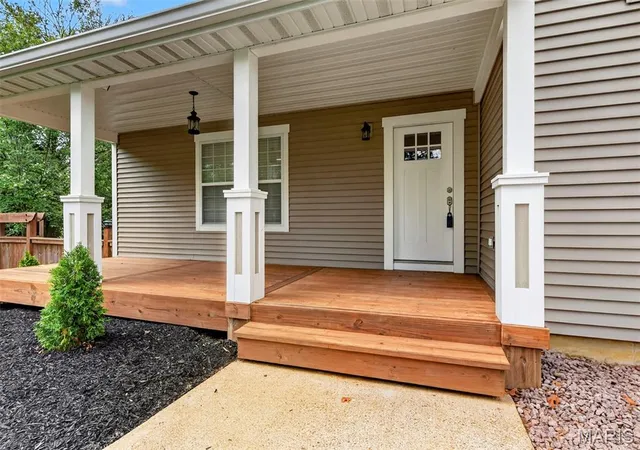 Photo 2 of Single family home for sale at 5003 Devon Dr, House Springs, MO 63051 | MLS# MIS26053466 | Listing updated on 2026-10-02