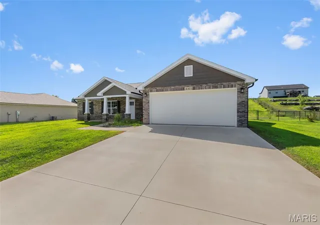 Photo 2 of Single family home for sale at 461 Culloden Moore, Jackson, MO 63755 | MLS# MIS26053469 | Listing updated on 2026-10-05
