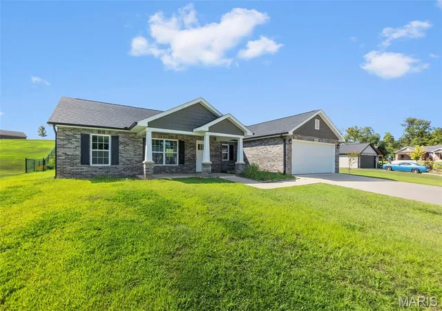Photo 3 of Single family home for sale at 461 Culloden Moore, Jackson, MO 63755 | MLS# MIS26053469 | Listing updated on 2026-10-05