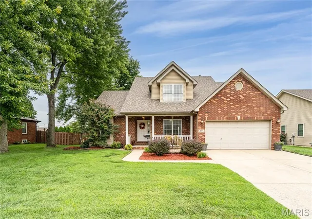 1st image of 1607 Amos Ct, Granite City, IL 62040 | MLS# MIS26053492