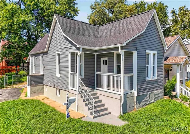 Single family home for sale at 4840 Hamburg Ave, Saint Louis, MO 63123 | MLS# MIS26053502
