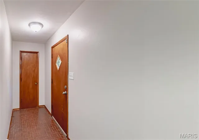 Photo 3 of Sale Pending at 2826 Glade Ave, Saint Louis, MO 63136 | MLS# MIS26053522 | Listing updated on 2026-08-23