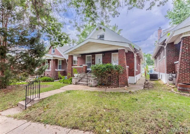 Photo 2 of Single family home for sale at 3325 Norma Ct, Saint Louis, MO 63139 | MLS# MIS26053527 | Listing updated on 2026-10-10