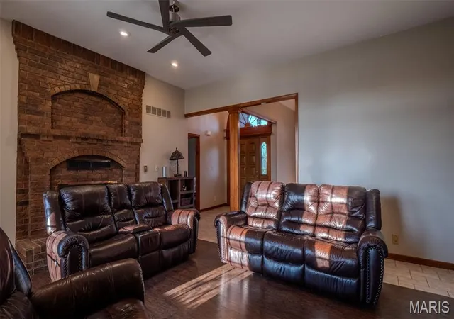 5th image of 9791 Leathers Rd, Richmond, MO 64085 | MLS# MIS26053528