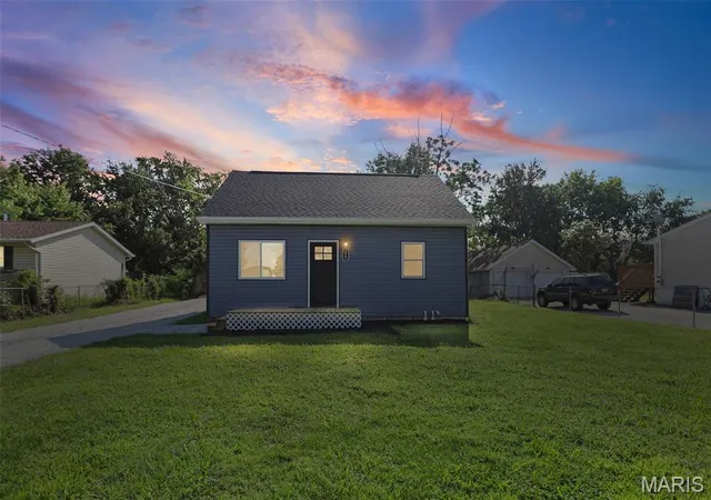 1st image of 222 Lindenwood Dr, East Alton, IL 62024 | MLS# MIS26053529