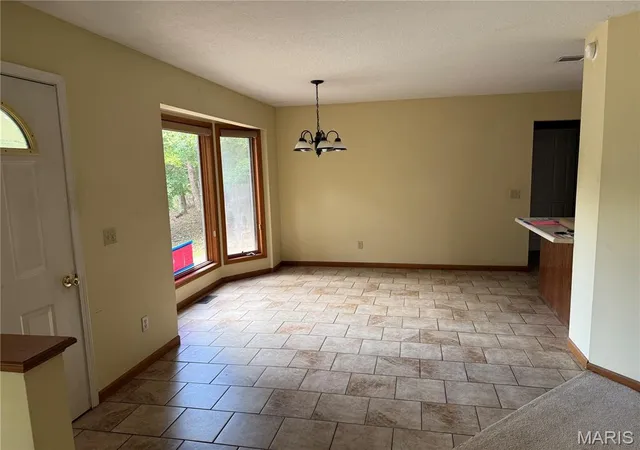 Photo 3 of Single family home for sale at 200 Wagonwheel Dr, Camdenton, MO 65020 | MLS# MIS26053530 | Listing updated on 2026-08-19
