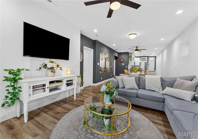 Photo 2 of Single family home for sale at 2006 Geyer Ave, Saint Louis, MO 63104 | MLS# MIS26053534 | Listing updated on 2026-10-06