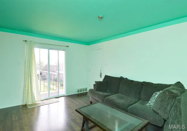 Photo 4 of Condo for sale at 6953 Colonial Woods Dr #48, Saint Louis, MO 63129 | MLS# MIS26053536 | Listing updated on 2026-08-21