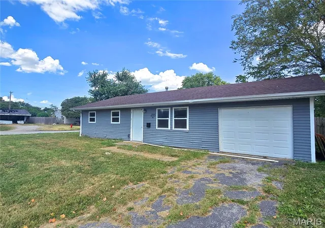 Photo 23 of Single family home for sale at 1605 Parklane Dr, East Saint Louis, IL 62206 | MLS# MIS26053539 | Listing updated on 2026-09-03