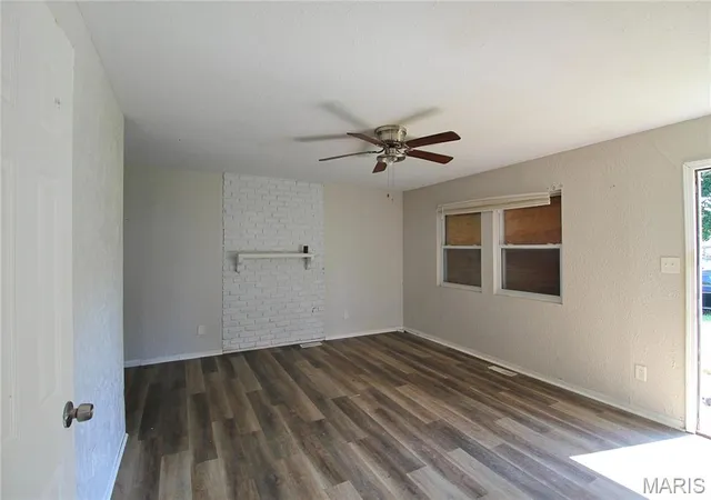 Photo 3 of Single family home for sale at 1605 Parklane Dr, East Saint Louis, IL 62206 | MLS# MIS26053539 | Listing updated on 2026-09-24