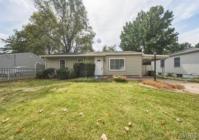 Photo 1 of Single family home for sale at 18 King Dr, Rolla, MO 65401 | MLS# MIS26053557 | Listing updated on 2026-10-04